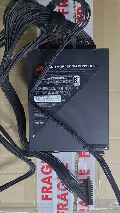 Sursa 1200w ASUS ROG Thor 1200w Platinum , ca noua