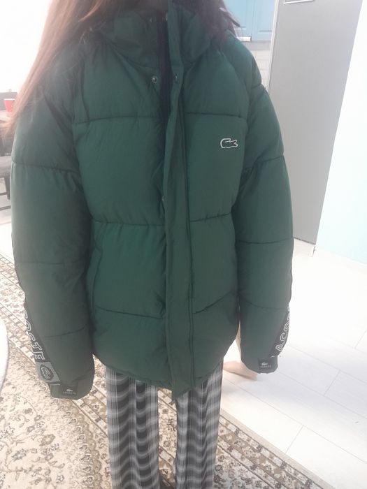 Продам новую  куртку