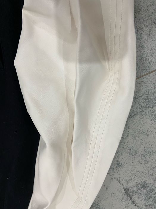 Продам детскую ветровку