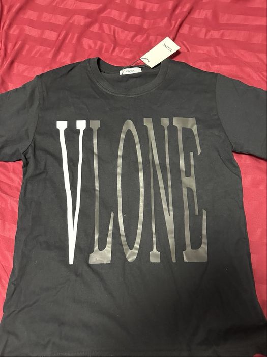 Vand tricouri VLONE
