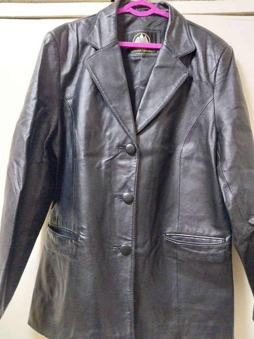 Куртки и пиджак.