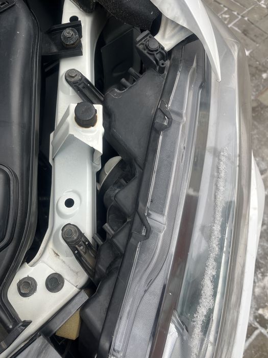 Фары ниссан х трейл.