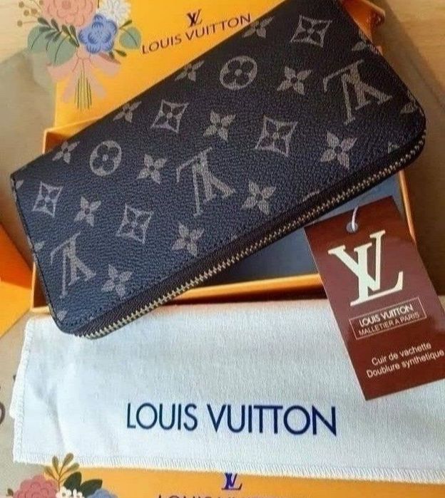 Geanta +portofel, super model/etichetă,saculet