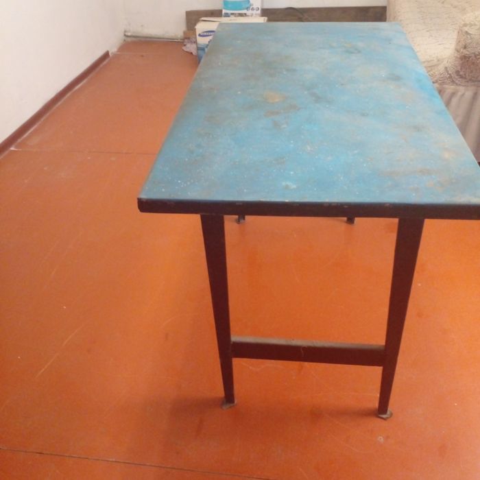 Стол железный 120×65