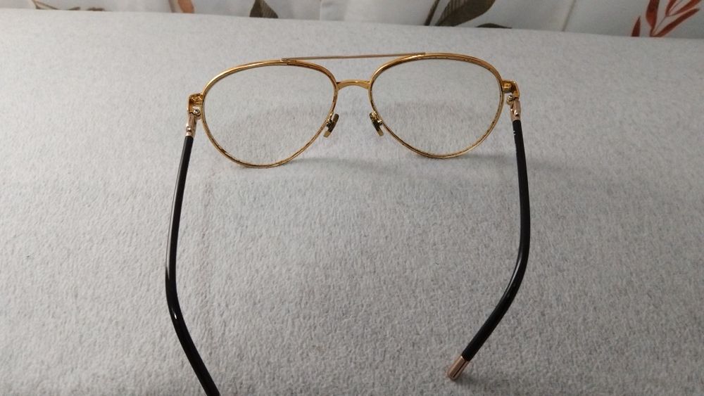 Vand ieftin ochelari de vedere de distanta