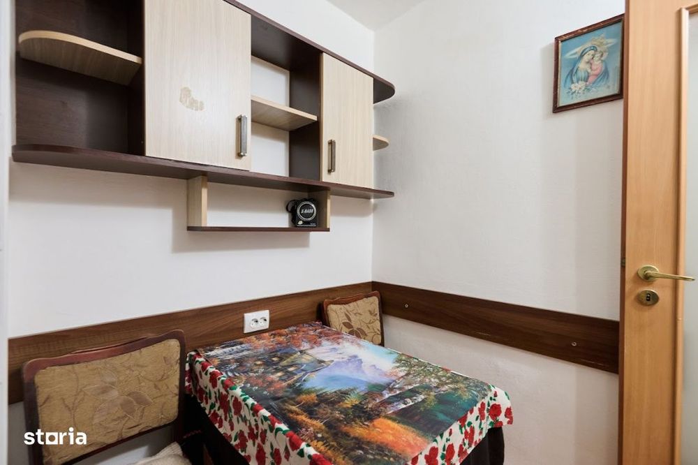 Apartament Doua Camere Decomandat Razboieni