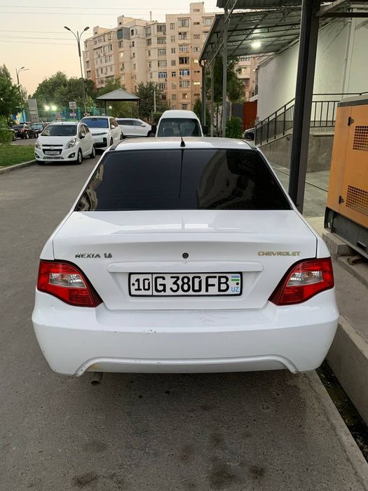 Nexia 2 1.6 donc Super gaz benzin
