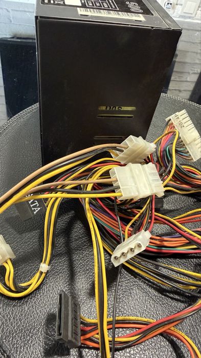 Блок питания для компьютера Cooler Master