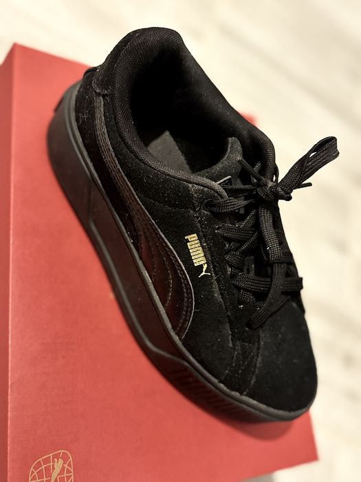 Vând adidași puma, marimea :37