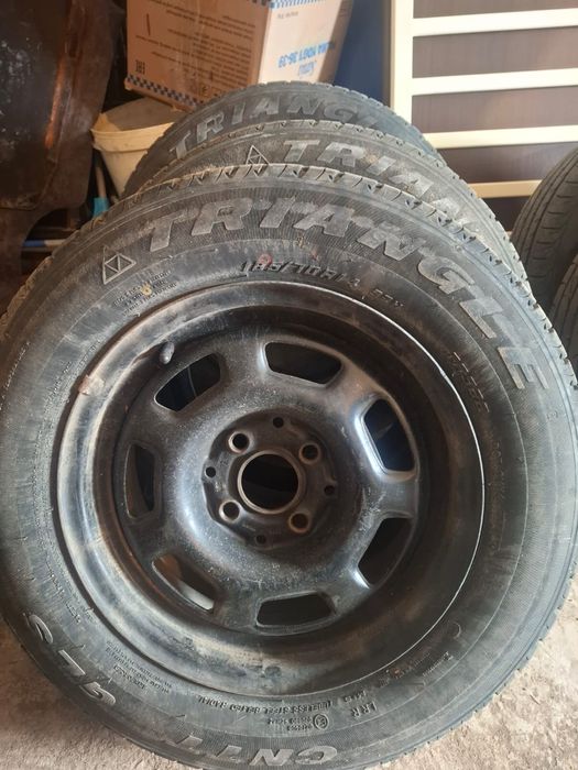 Продам 5 колёс 3 с дисками на 14