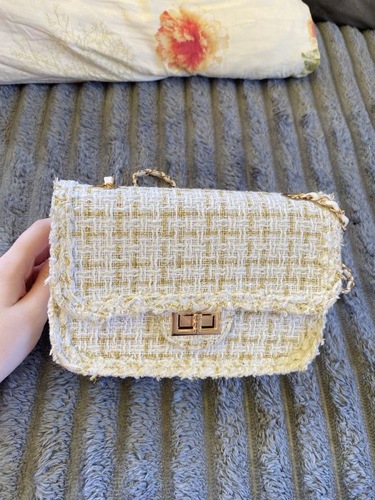 Женская сумка с длинным ремнем