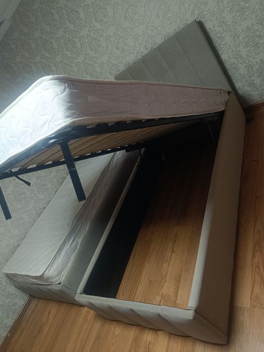 Крават.         .