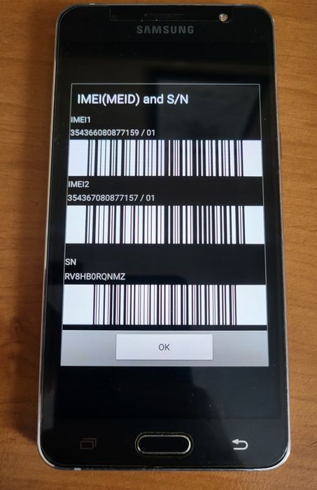 Смартфон Samsung J5