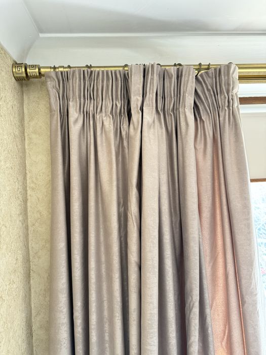 Карниз для штор.