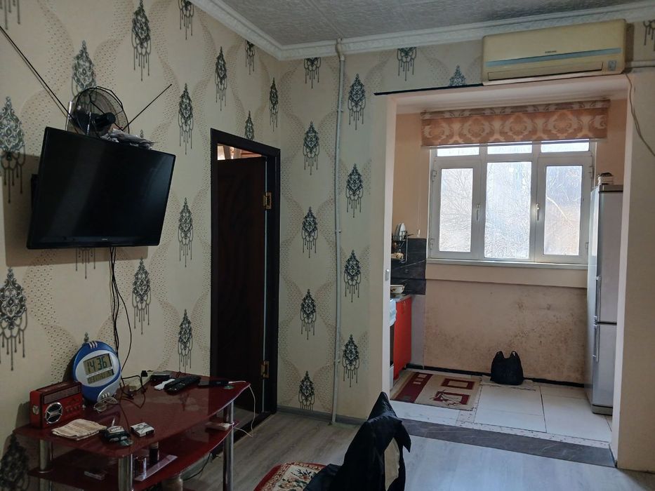 Чиланзар-2.  2/3/4. Торговый центр Чиланзар срочно