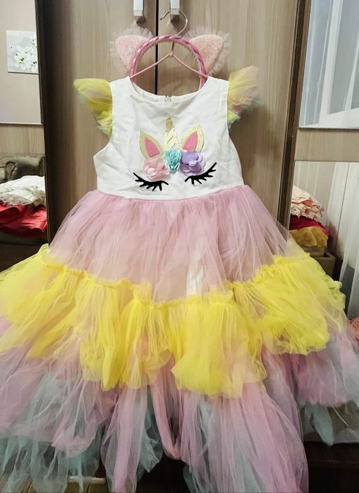 Прокат нарядных платьев для девочек