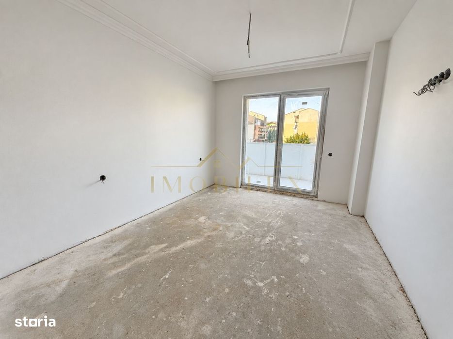 Apartament 3 camere, terasa 25 mp, bloc nou, Eroilor