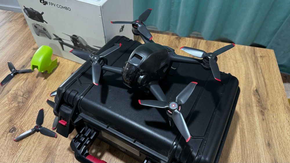 Продавам DJI FPV Combo + Куфар PGYTECH – Неразличим от нов (5 ч. полет)!