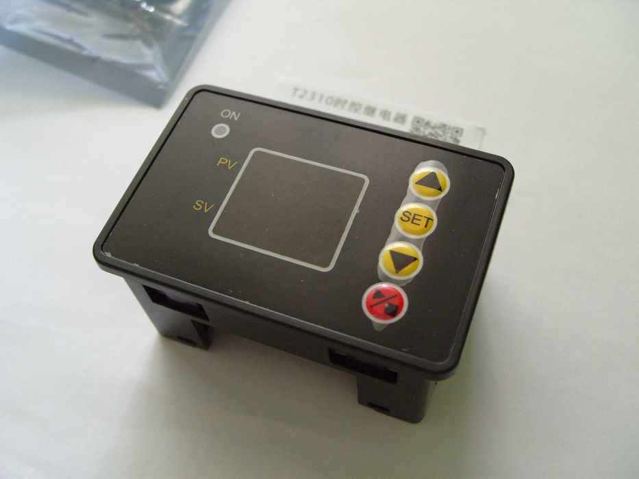 Мултифункционално електронно реле за време T2310