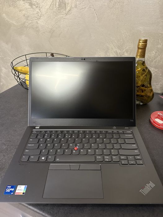 Лаптоп Lenovo T14S Gen2 I7-1185G7, 16GB, 512GB с Тъчскрийн Алуминиев!