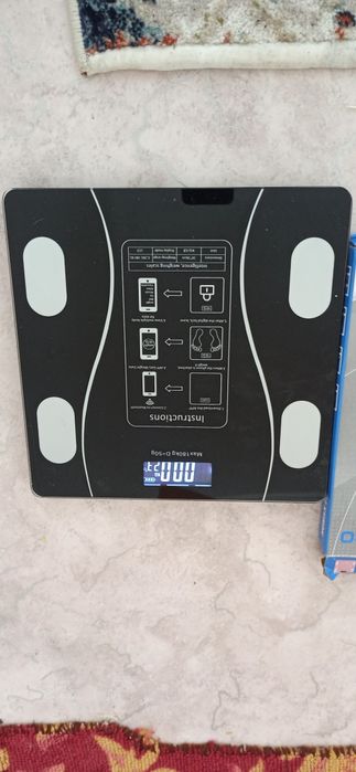 Продам весы напольные