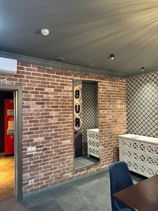 Продам зеркало в хорошем состоянии.