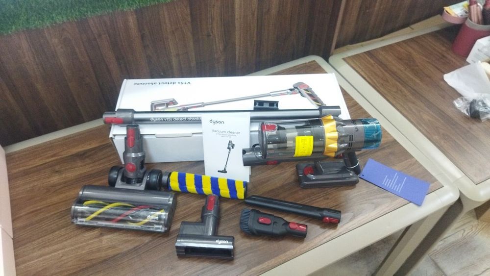 Беспроводной пылесос Dyson V15 Detect Absolute.