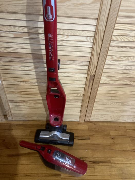 Aspirator vertical Rowenta