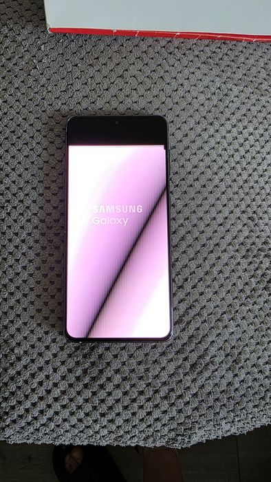 Samsung S21 ( за части)