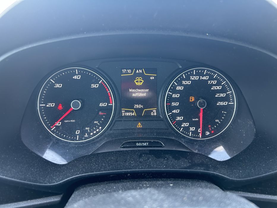 Avariat Seat Leon combi 1.6Tdi 81kw 2016