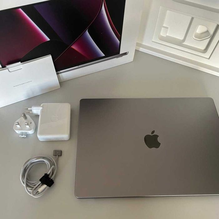 MacBook Pro M2 Pro 16” / 16GB RAM / 512GB SSD – Пълен комплект