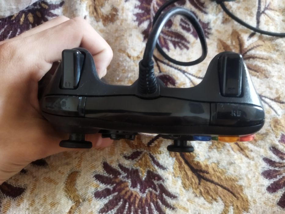 Джостик Xbox 360 и для компьютера