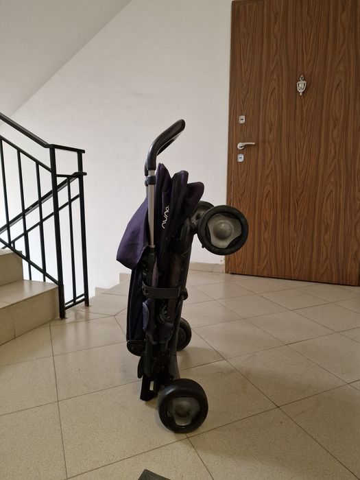 Количка Nuna pepp luxx в тъмно синьо