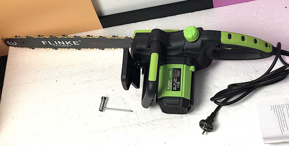 Fierastrau electric 3200W, lama 40 cm, ungere automata!