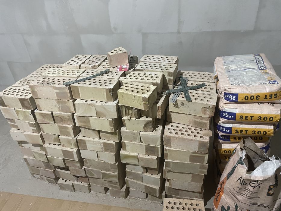 Продам кирпичи строительные