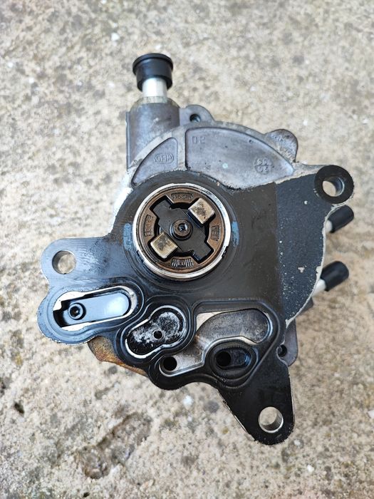 Тандем помпа Audi A4 B7 2.0 TDI