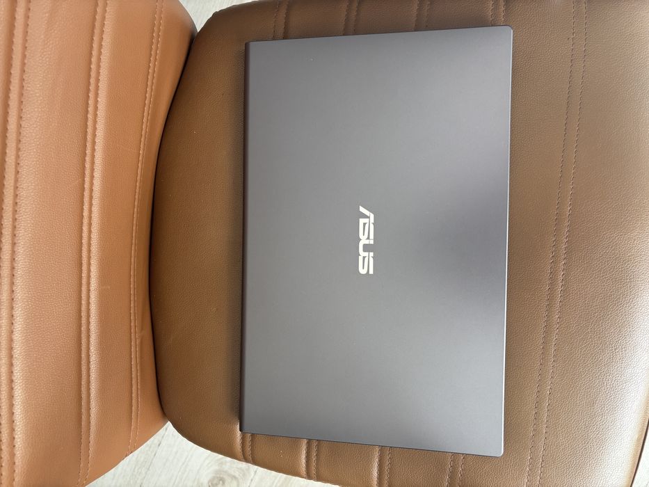 Лаптоп Asus A516KA !!! КАТО НОВ !!!