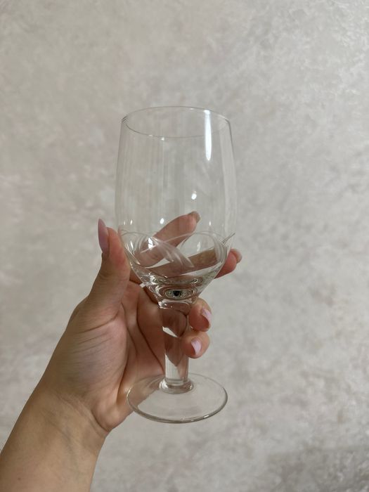 Фужеры в большом количестве