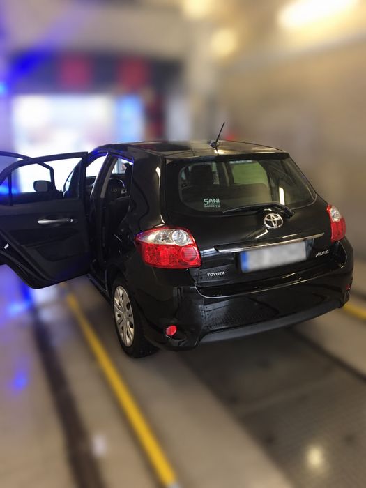 TOYOTA Auris 2012 — imagine 2