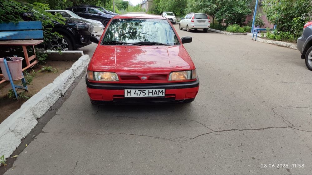 Автомобиль Nissan Sunny