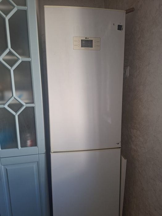 Продам холодильник отличный состояние