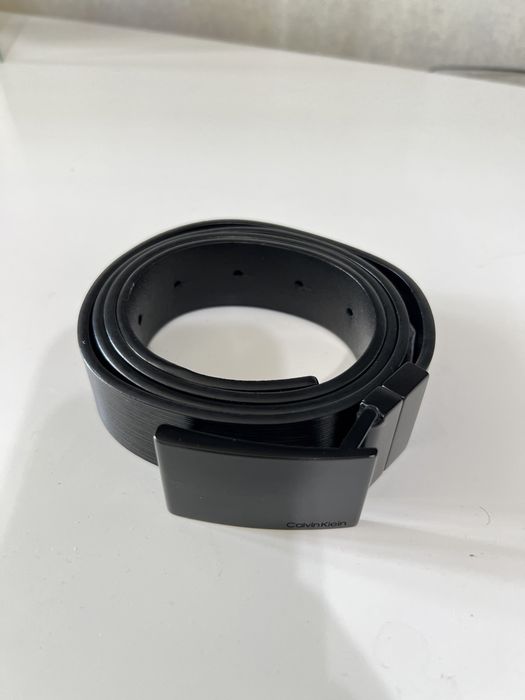 Черный ремень Calvin Klein
