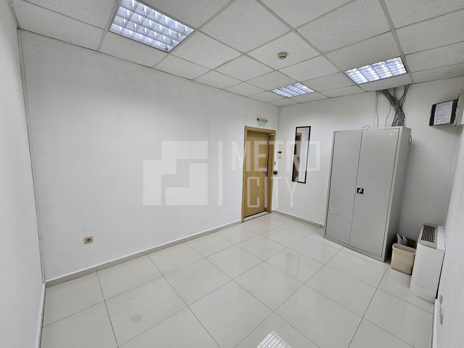 Дава се под наем Офис в София, Младост 3 - 418 кв.м за 3672 € - Снимка #5