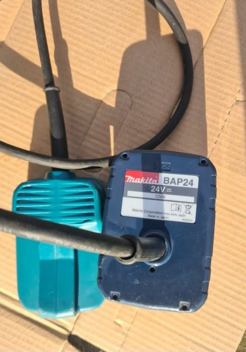 Hilti adaptor baterie și baterie36v și makita 24v