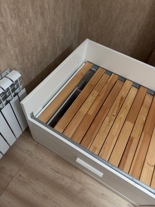 Продам кровать в хорошем состоянии