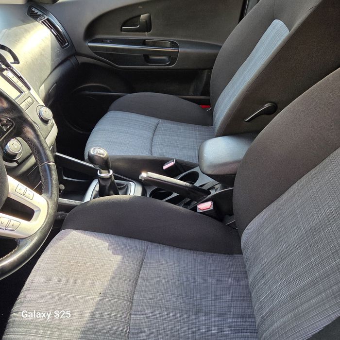 Vând KiA Ceed benzina