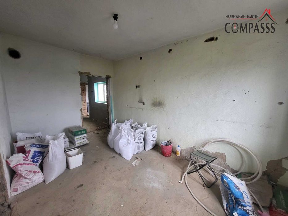 с. Смолница, обл. Добрич, къща с двор – 78000лева!