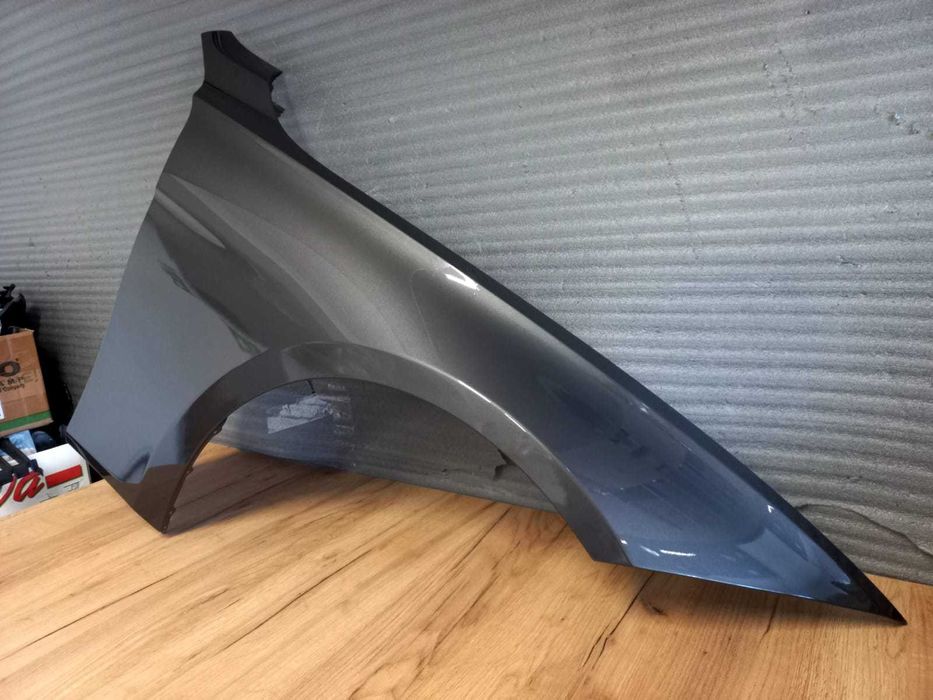 Aripa Fata Dreapta BMW F30/F31 An 2010-2018 (A17 (Maro))