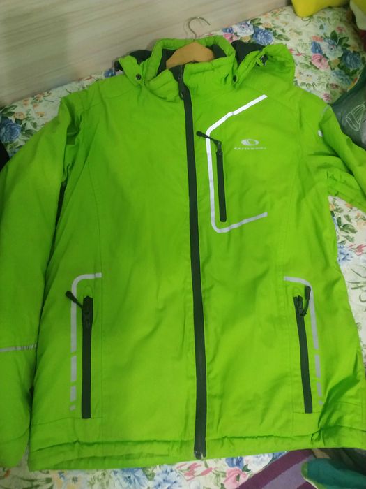 Дамско ски яке Outhorn размер S/M 5к воден стълб