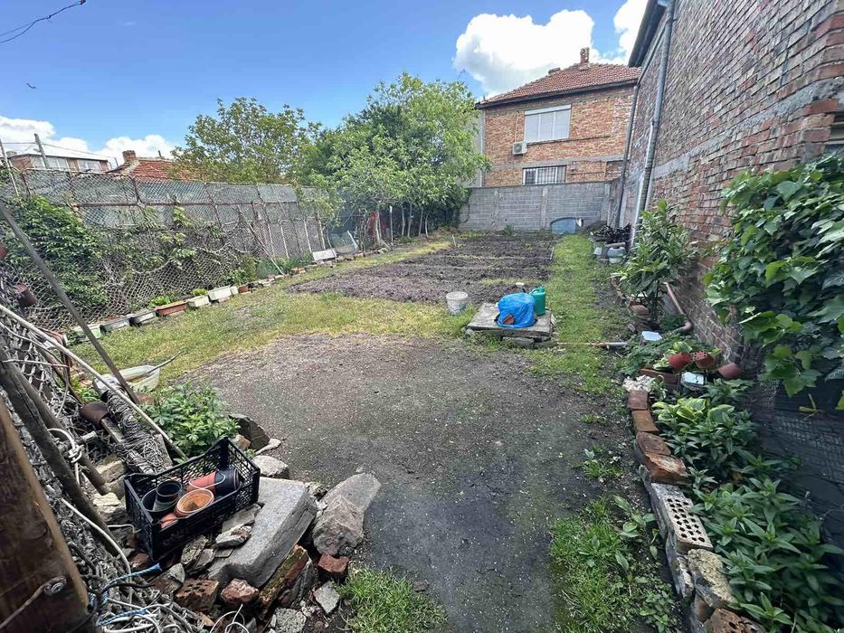 Продава се Къща в Бургас, Победа - 165 кв.м за 697 €/кв.м - Снимка #4